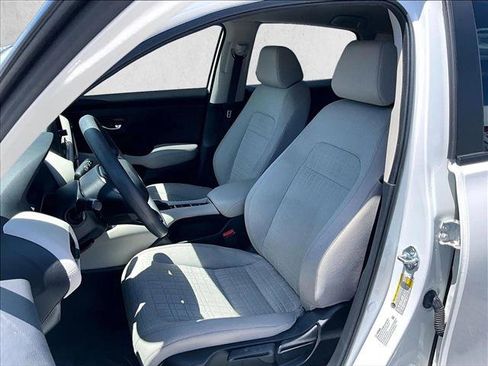 Used 2025 Honda HR-V LX image 26