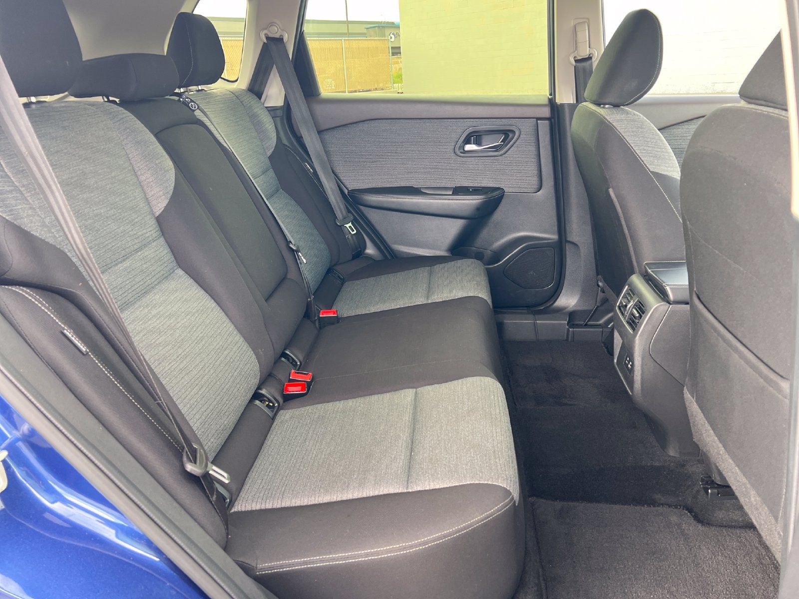 Used 2023 Nissan Rogue SV AWD/4WD image 29