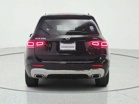 Used 2022 Mercedes-Benz GLB 250 image 6