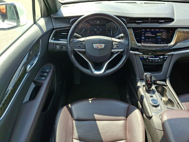 Used 2021 Cadillac XT6 Premium Luxury FWD image 10
