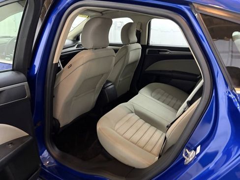 Used 2017 Ford Fusion S image 16