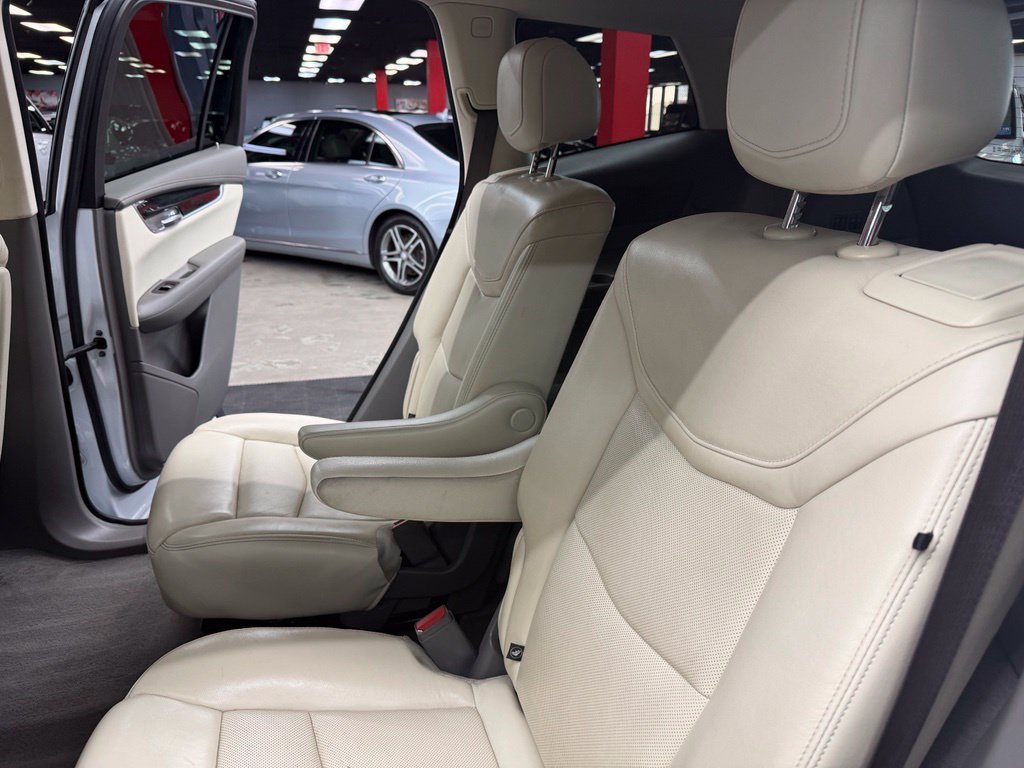 Used 2020 Cadillac XT6 Premium Luxury FWD image 39