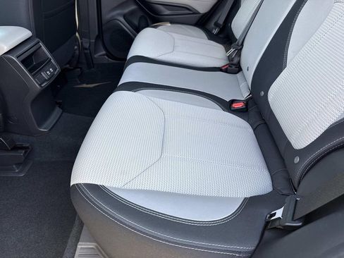 Used 2023 Subaru Forester Base image 14