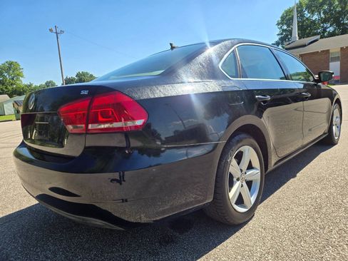 Used 2013 Volkswagen Passat 2.5 SE FWD image 9