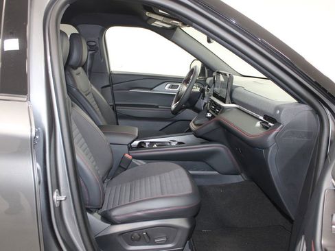 New 2026 Ford Explorer ST-Line w/ ST-Line Street Pack RWD image 27
