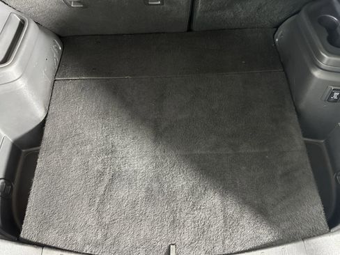 Used 2018 Mitsubishi Outlander SEL AWD/4WD image 26