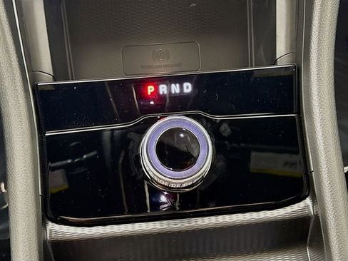 New 2025 Jeep Grand Cherokee Altitude image 16