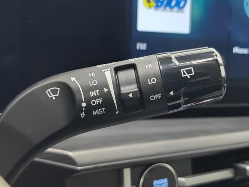 Used 2025 Hyundai Santa Fe SEL AWD/4WD image 56