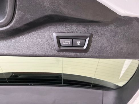 Certified 2024 BMW X5 sDrive40i w/ Parking Assistance Package RWD image 11