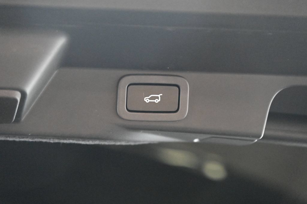 Used 2019 Land Rover Range Rover Sport Supercharged AWD/4WD image 49