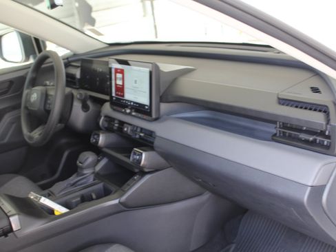 Used 2026 Toyota RAV4 LE FWD image 20