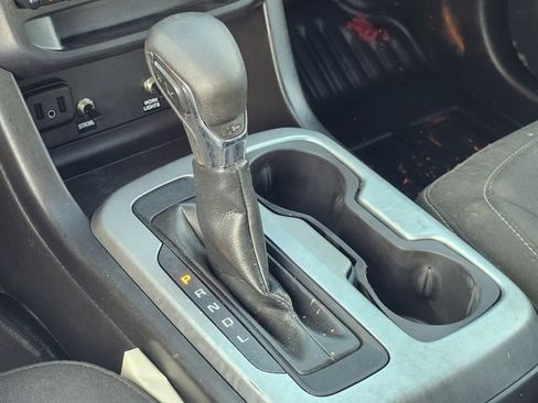 Used 2022 Chevrolet Colorado LT w/ Fleet Safety Package image 18