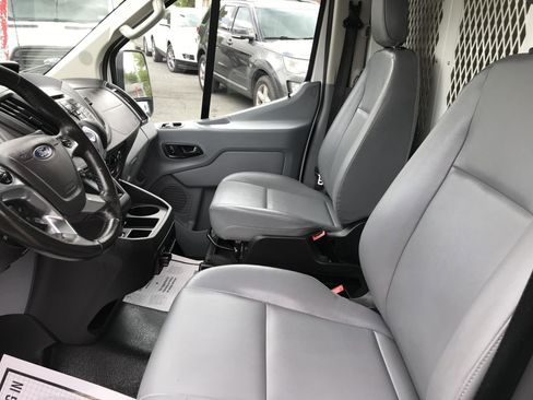 Used 2017 Ford Transit 250 RWD image 8