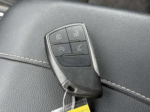 Used 2024 Chevrolet Traverse LT AWD/4WD image 34
