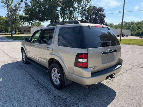 Used 2007 Ford Explorer XLT AWD/4WD image 7