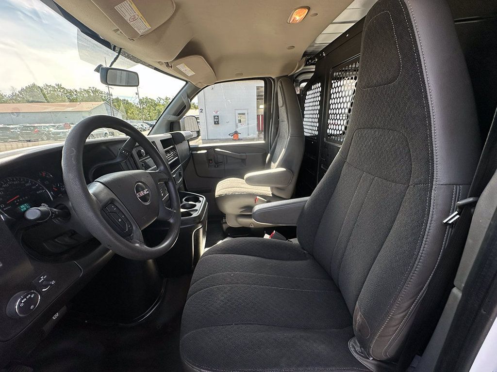 Used 2019 GMC Savana 2500 w/ Driver Convenience Package RWD image 3