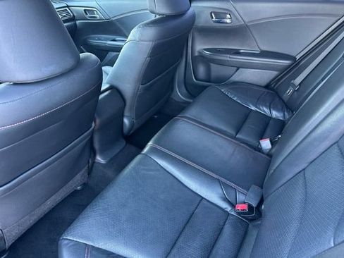 Used 2017 Honda Accord Sport Special Edition image 14