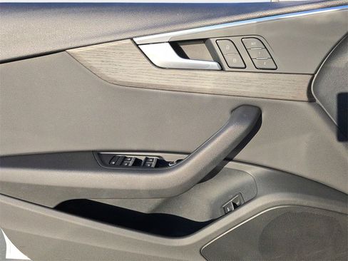 Used 2019 Audi A4 2.0T Premium image 21