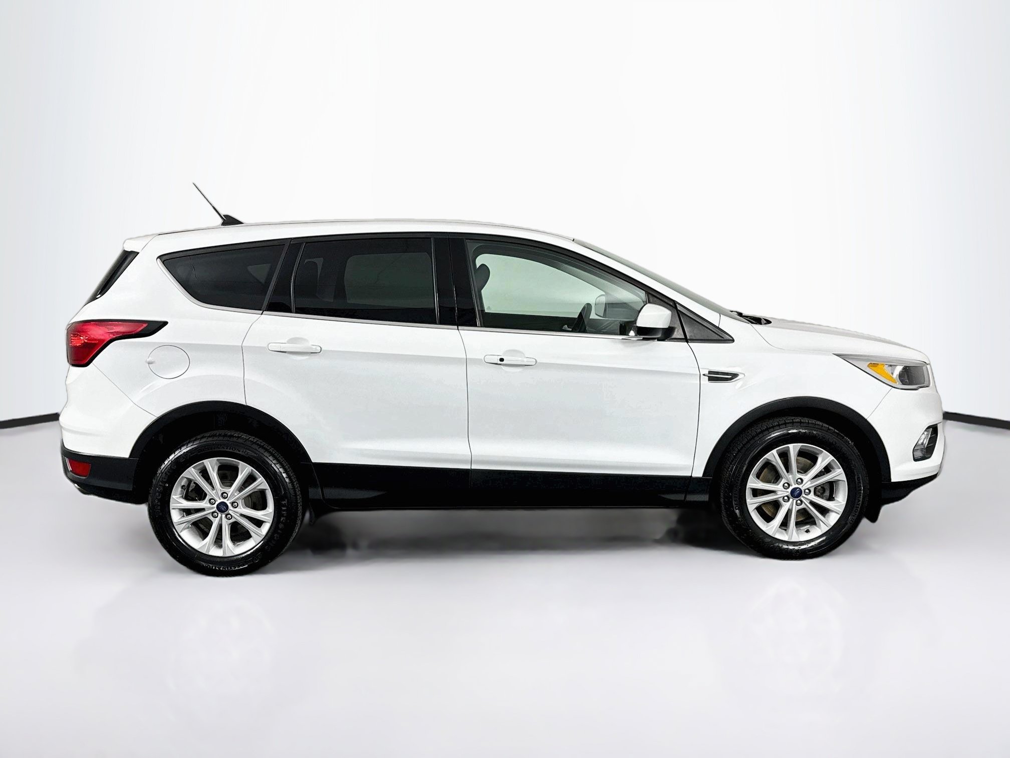 Used 2019 Ford Escape SE AWD/4WD image 16