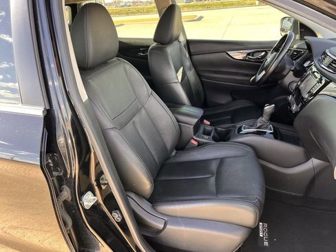 Used 2017 Nissan Rogue Sport SL w/ SL Premium Package image 30