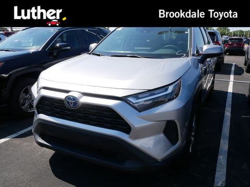 Certified 2024 Toyota RAV4 LE AWD/4WD image 1