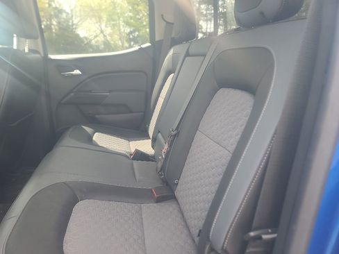 Used 2018 Chevrolet Colorado Z71 AWD/4WD image 10