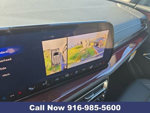 New 2026 Chevrolet Traverse Z71 w/ Driver Confidence Package image 9