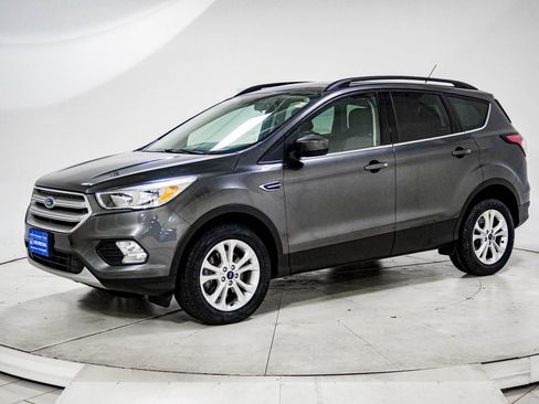 Used 2018 Ford Escape SE AWD/4WD image 3