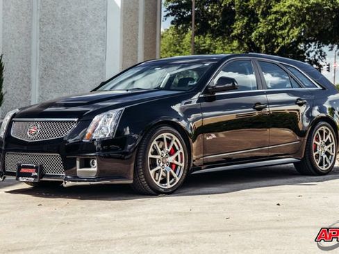 Used 2014 Cadillac CTS V RWD image 9