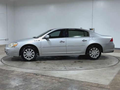 Used 2010 Buick Lucerne CXL FWD image 6