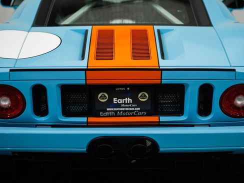 Used 2006 Ford GT image 20