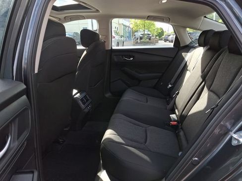 Used 2025 Honda Accord SE image 11
