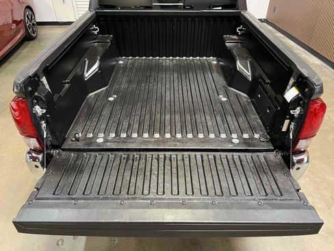 Used 2023 Toyota Tacoma SR5 RWD image 61