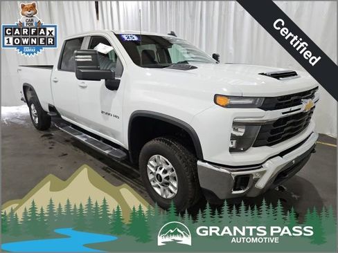 Used 2025 Chevrolet Silverado 2500 LT w/ Safety Package AWD/4WD image 1
