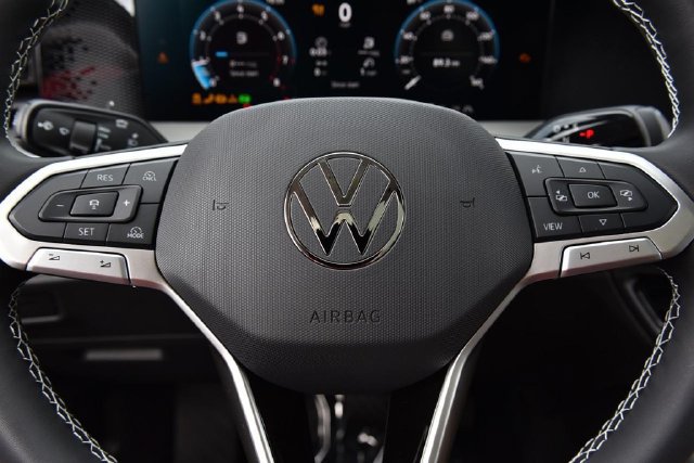 New 2026 Volkswagen Tiguan SE AWD/4WD image 18