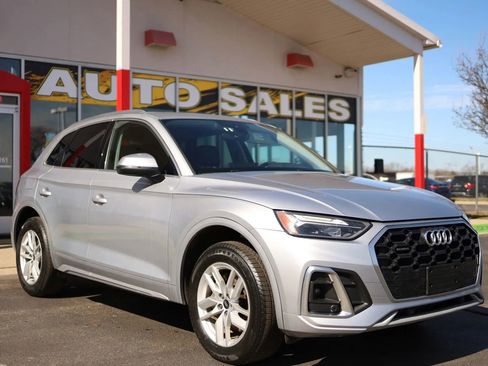 Used 2023 Audi Q5 2.0T Premium image 3