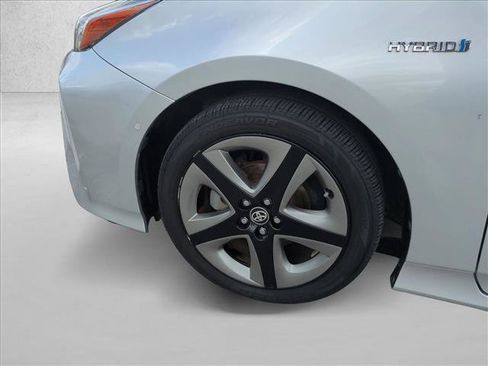 Certified 2022 Toyota Prius Limited FWD image 23