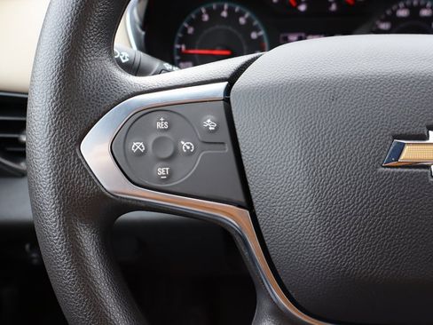 Used 2024 Chevrolet Traverse LS w/ Safety Package image 6