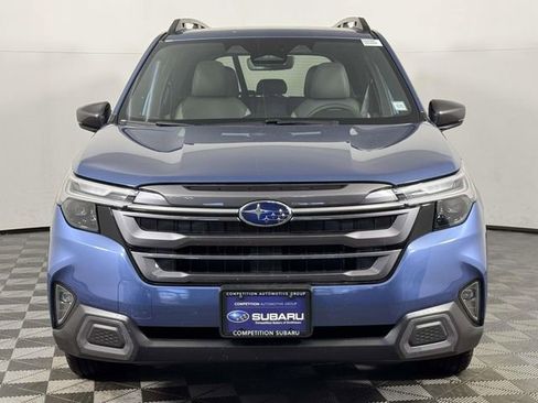 Certified 2025 Subaru Forester Limited image 6