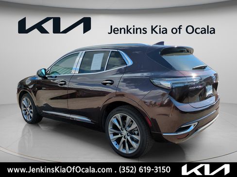 Used 2021 Buick Envision Avenir w/ Technology Package II FWD image 5