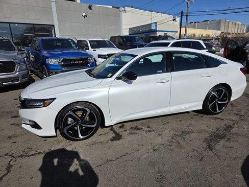 Used 2022 Honda Accord Sport Special Edition image 3