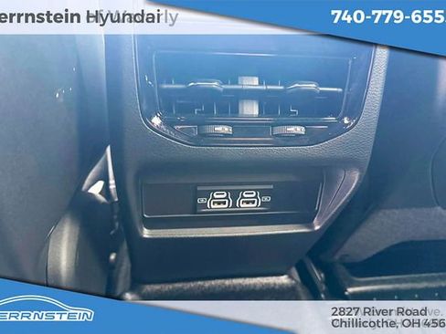 Used 2025 Jeep Grand Cherokee Laredo X AWD/4WD image 24
