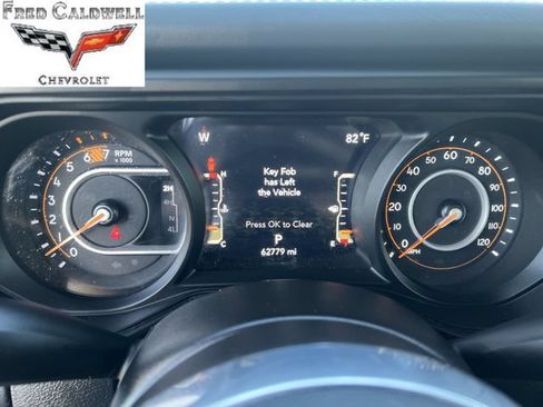 Used 2024 Jeep Wrangler Unlimited Sahara w/ Technology Group AWD/4WD image 18