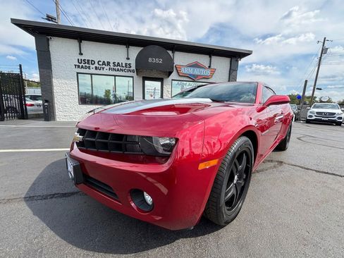 Used 2013 Chevrolet Camaro LT w/ Silver Rally Stripe Package image 8