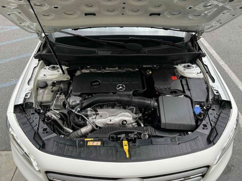 Used 2020 Mercedes-Benz GLB 250 4MATIC image 49
