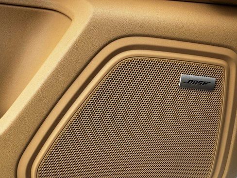 Used 2017 Porsche Macan Turbo image 19