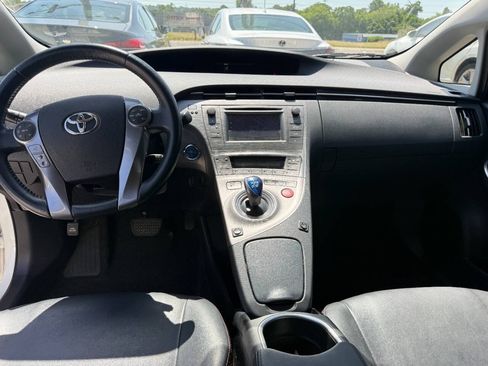 Used 2013 Toyota Prius FWD image 14
