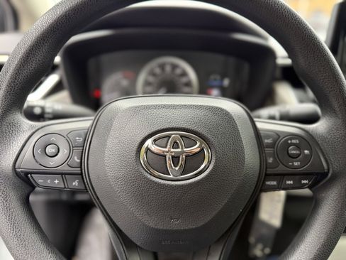 Certified 2022 Toyota Corolla LE image 30