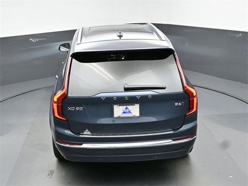 New 2026 Volvo XC90 B6 Plus w/ Protection Package Premier image 48