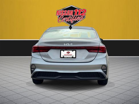 Used 2023 Kia Forte LXS FWD image 5